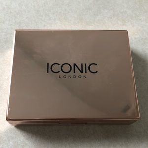 Iconic brow cushion in medium